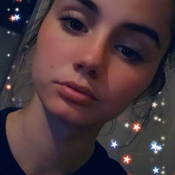 Meet your Posher, Ivy - Picture 1 of 1